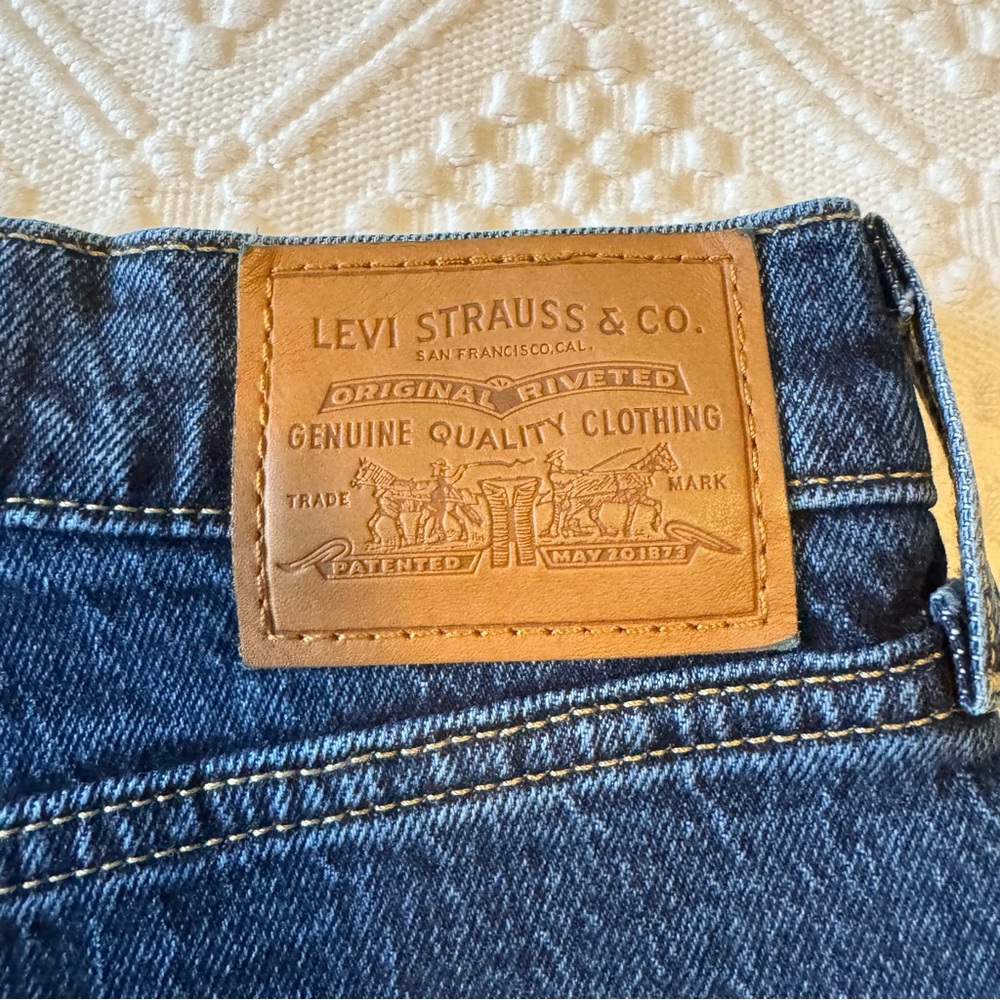 Premium Levi’s Levis 70s High Flare dark blue jeans, size 32 - Picture 8 of 11